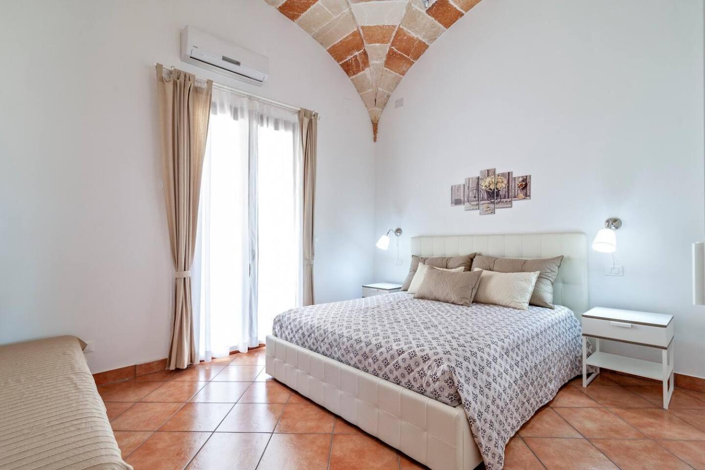 Bed and Breakfast La Dimora dei Conti Collemeto Esterno foto